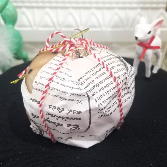 Blown Glass Whoopie Pie Chocolate Chip Cookie Sandwich Christmas Ornament - Picture 3 of 3